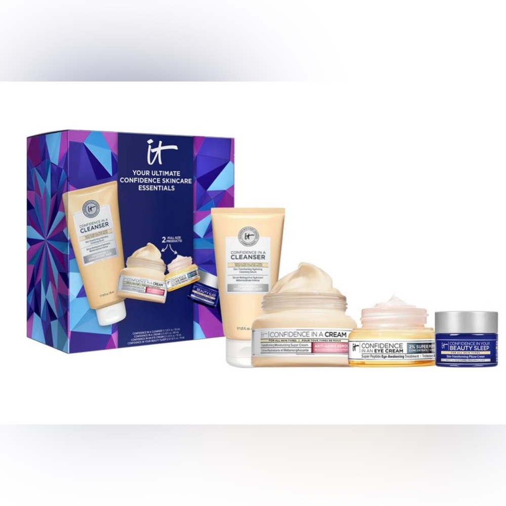 IT ULTIMATE CONFIDENCE ESSENTIALS SKINCARE GIFT SET